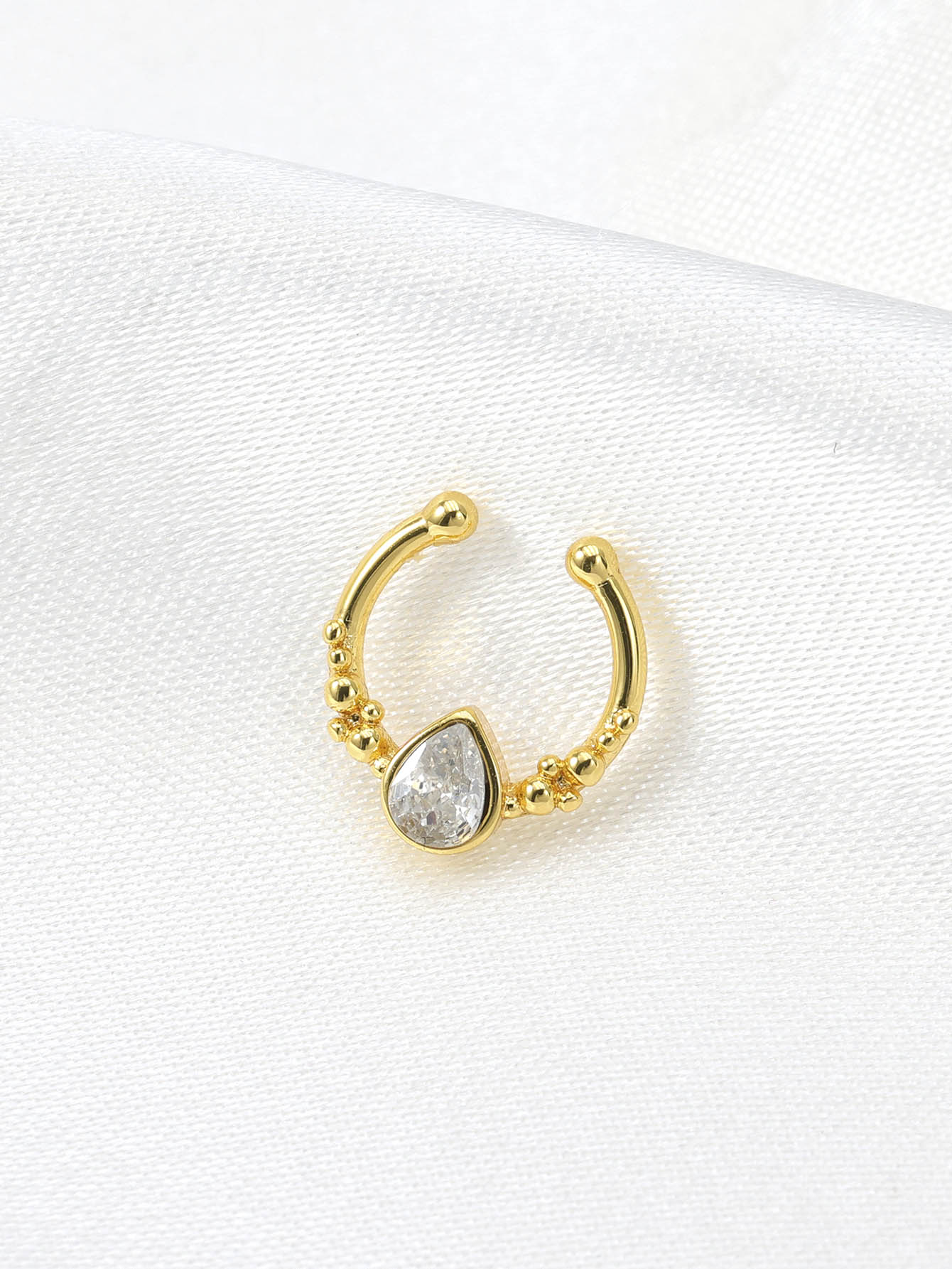 แหวนจมูกปลอมรูปเกือกม้าทำจากสเ - Body Jewelry Nose Studs บทวิจารณ์และราคา